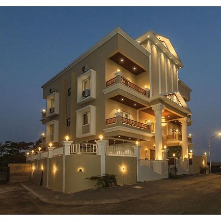 Mountain Glory 8Bhk By Tensorstays, Pool & Theater Igatpuri Bagian luar foto