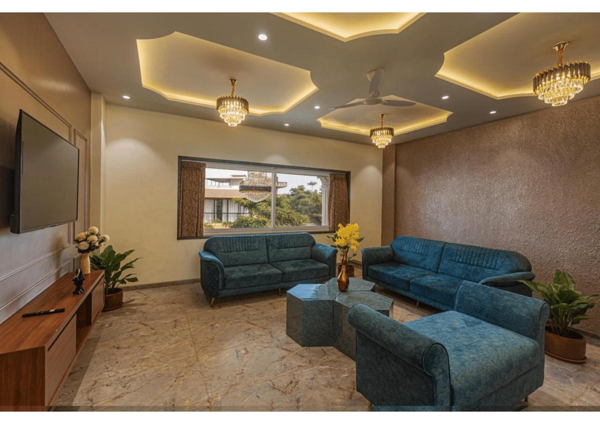 Mountain Glory 8Bhk By Tensorstays, Pool & Theater Igatpuri Bagian luar foto